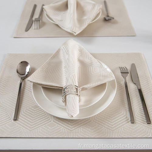 Serviettes de dîner à 100% en polyester